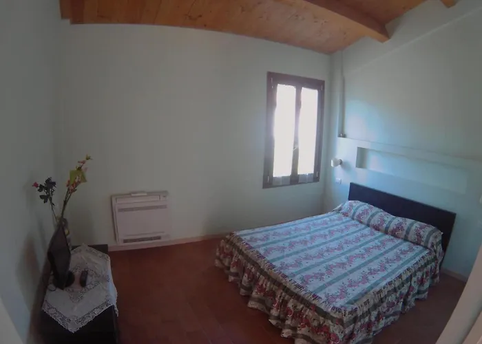 Mongardi, Papavero Per 2 Persone Bed & Breakfast 3*